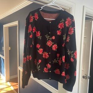Draper James Black & poinsettias Sweater XL gorgeous!! XL cardigan soft buttons